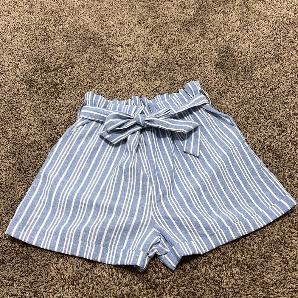 Striped ruffle elastic waist shorts with pockets